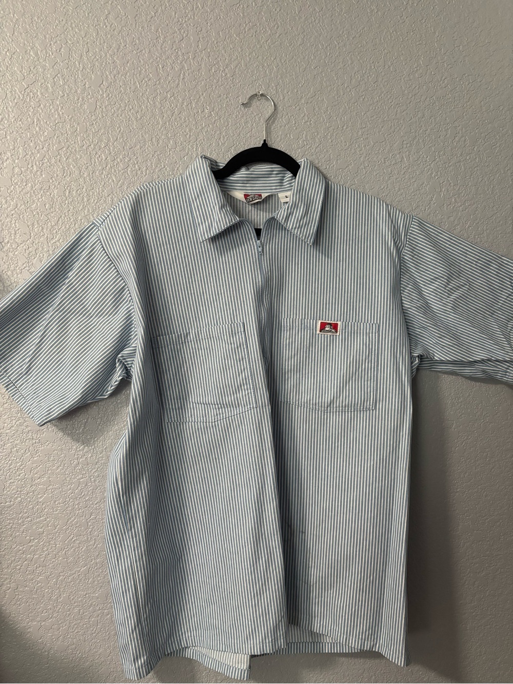 Ben Davis Light Blue & White Thin-Striped Short Sleeve  Shirt size L